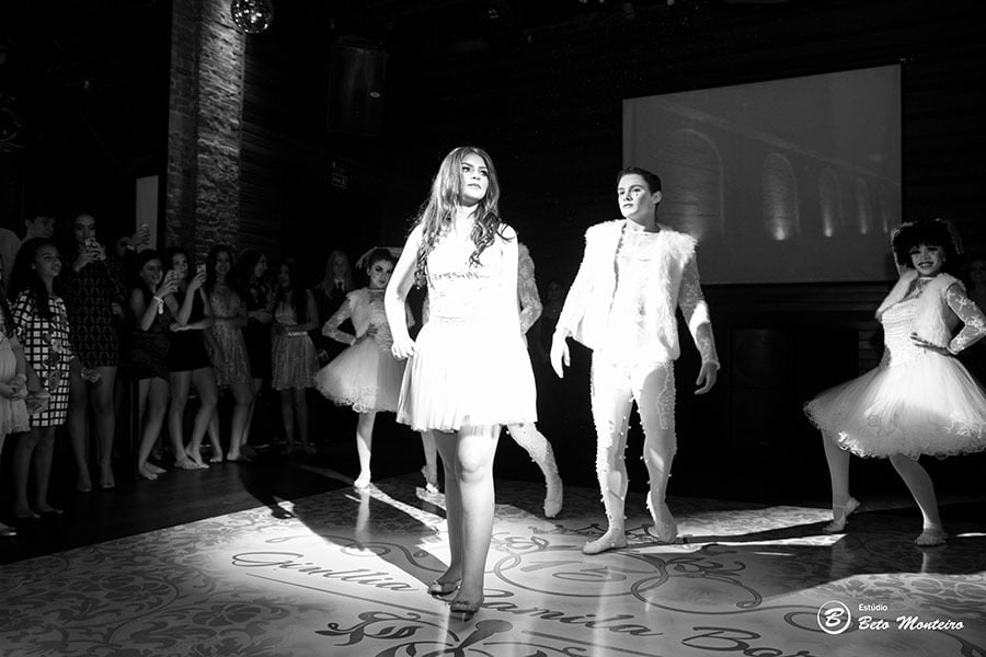 Aniversário de 15 anos da Giullia Camila Bortoto - foto - filmagem - cabine de fotos - curitiba - londrina - estúdio beto monteiro - book - debutante