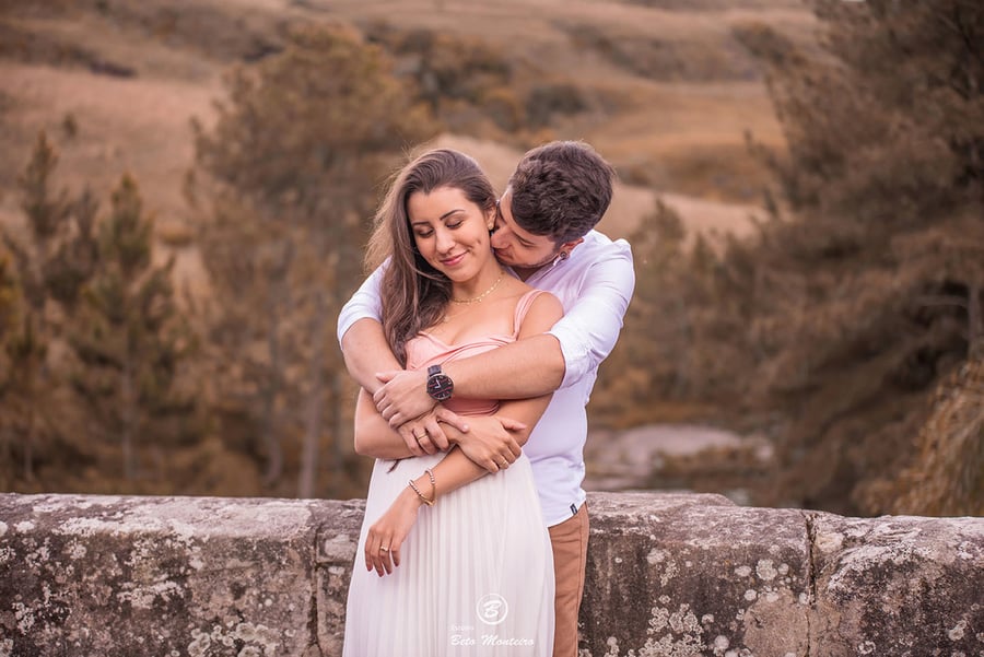 Casamento - Pré-Casamento - Pré-wedding - Trash the dress - Book de casal - Sessão de noivos - Estúdio Beto Monteiro - Curitiba - rio - montanha - floresta - violão - cantora - ceu azul - recanto dos papagaios - palmeira - Clarissa Bastos e Lucas Moreno