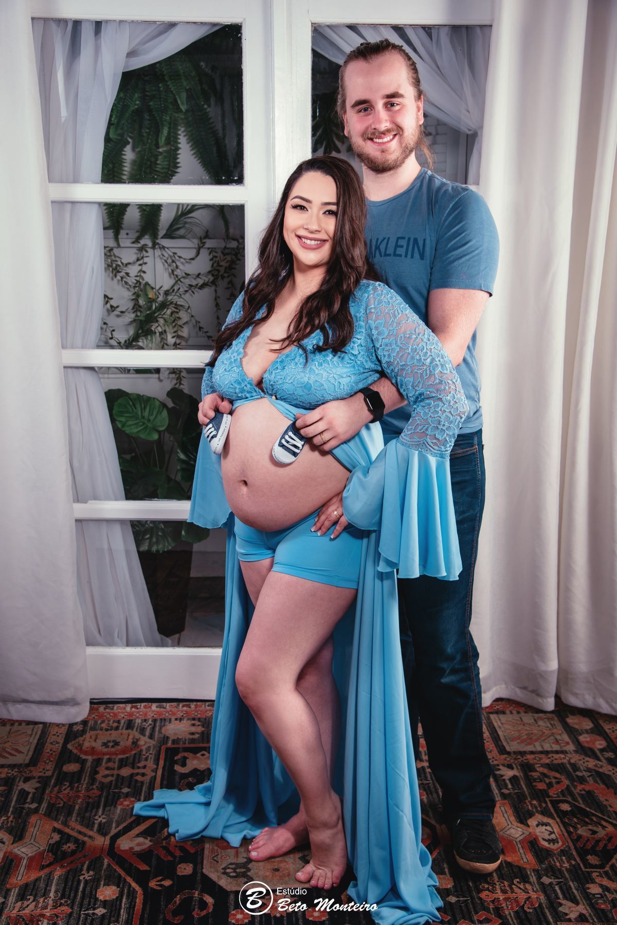 Book Gestante e Família em Curitiba - Book de gestante em estúdio - ensaio de gestante - book em estúdio - sessão fotográfica - Grávida - Gestação - Estúdio Beto Monteiro - Jheniffer - Gustavo