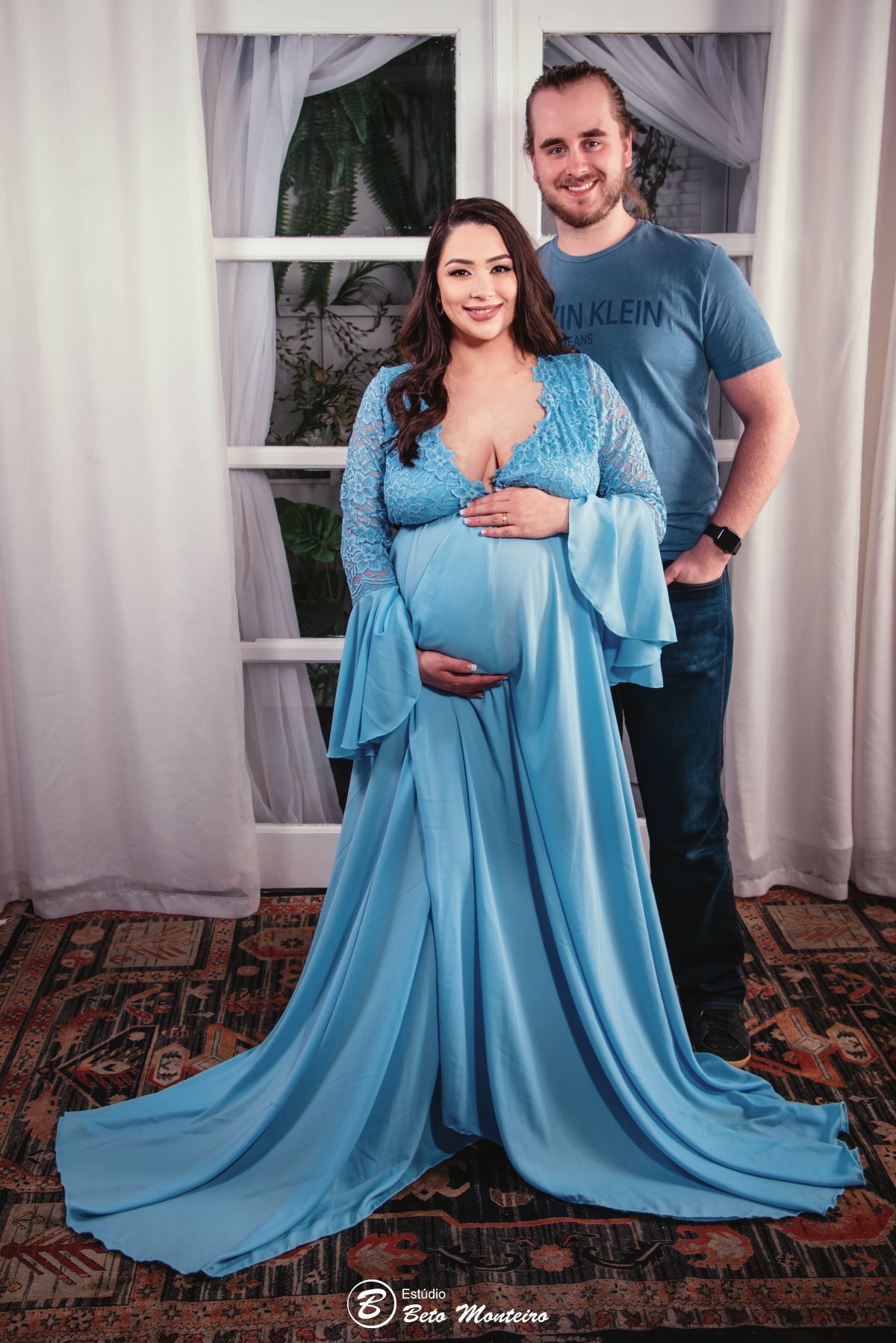 Book Gestante e Família em Curitiba - Book de gestante em estúdio - ensaio de gestante - book em estúdio - sessão fotográfica - Grávida - Gestação - Estúdio Beto Monteiro - Jheniffer - Gustavo