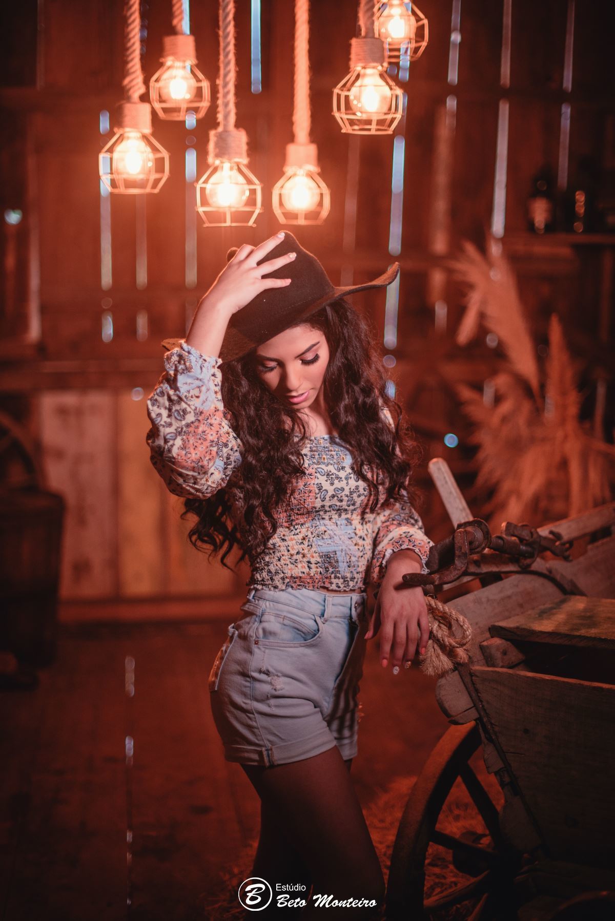Aniversário de 15 anos - Foto e Filmagem - Debutante - Estúdio Beto Monteiro - Curitiba - fotografo de 15 anos - fotógrafa - sessão de fotos - book de fotos - book de 15 anos - fotografo - chácara ienkot - vestido de debutante - Maria Eduarda - Duda