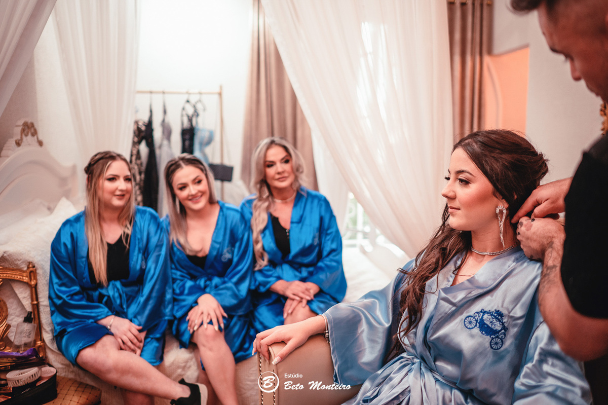 Aniversário de 15 anos - Foto e Filmagem - Debutante - Estúdio Beto Monteiro - Curitiba - fotografo de 15 anos - sessao de fotos - book de 15 anos - fotografo - Maria eduarda rossato - castello reale - pedro aquino - sol cerimonial - vestido azul