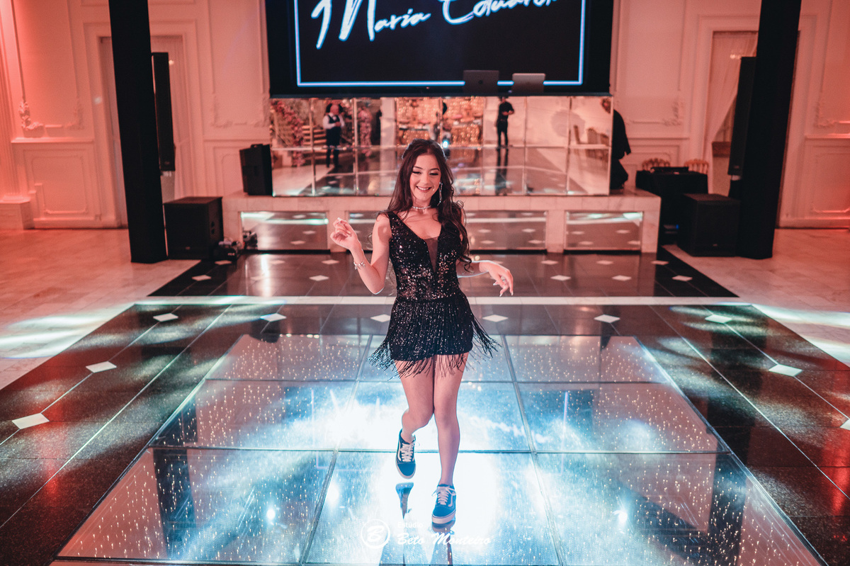 Aniversário de 15 anos - Foto e Filmagem - Debutante - Estúdio Beto Monteiro - Curitiba - fotografo de 15 anos - sessao de fotos - book de 15 anos - fotografo - Maria eduarda rossato - castello reale - pedro aquino - sol cerimonial - vestido azul