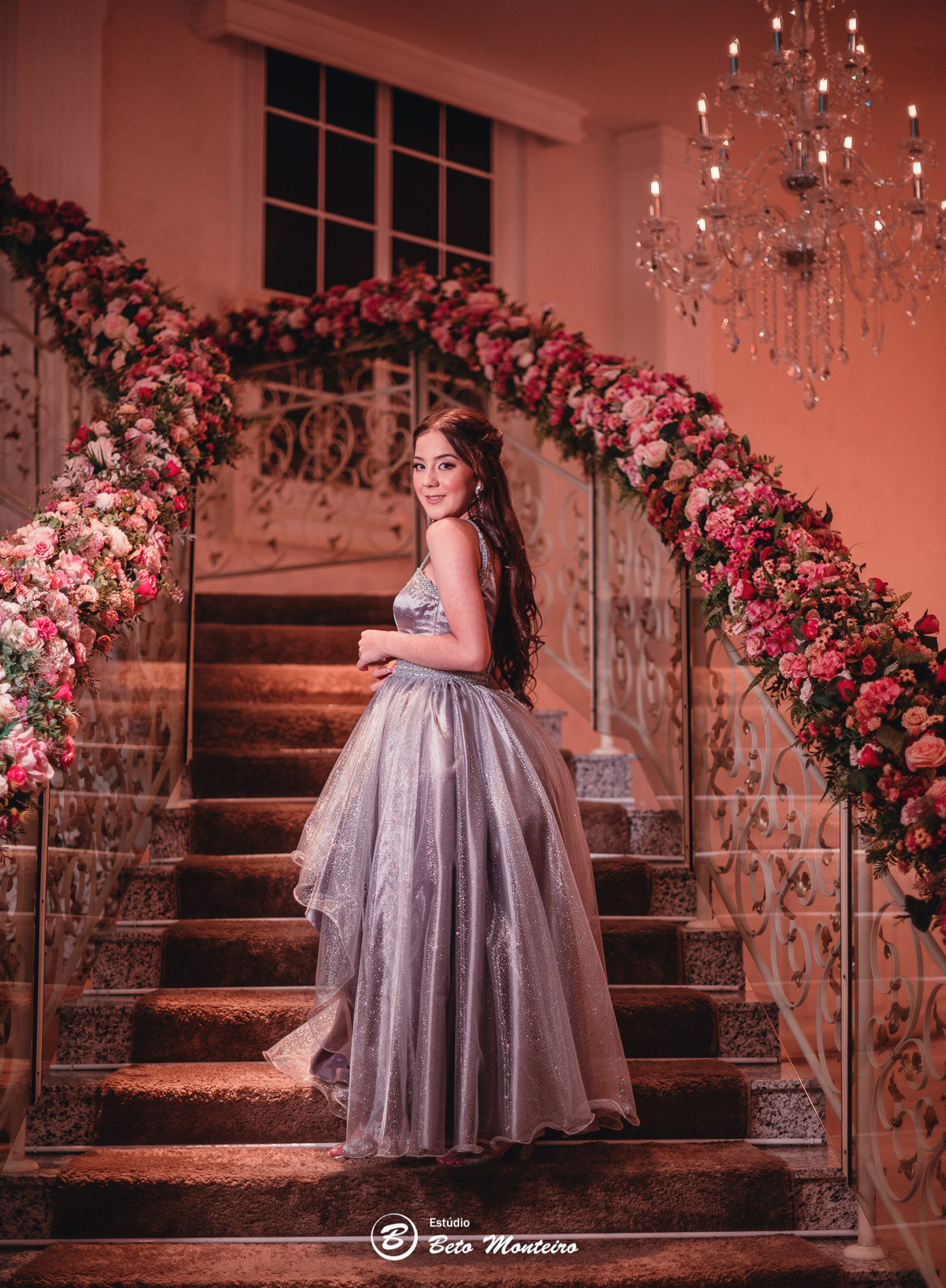 Aniversário de 15 anos - Foto e Filmagem - Debutante - Estúdio Beto Monteiro - Curitiba - fotografo de 15 anos - sessao de fotos - book de 15 anos - fotografo - Maria eduarda rossato - castello reale - pedro aquino - sol cerimonial - vestido azul
