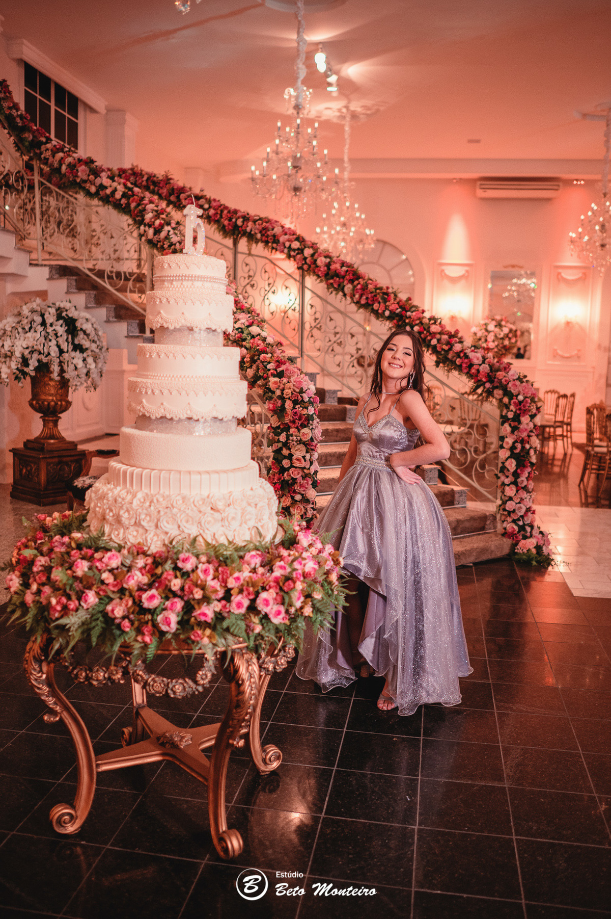 Aniversário de 15 anos - Foto e Filmagem - Debutante - Estúdio Beto Monteiro - Curitiba - fotografo de 15 anos - sessao de fotos - book de 15 anos - fotografo - Maria eduarda rossato - castello reale - pedro aquino - sol cerimonial - vestido azul