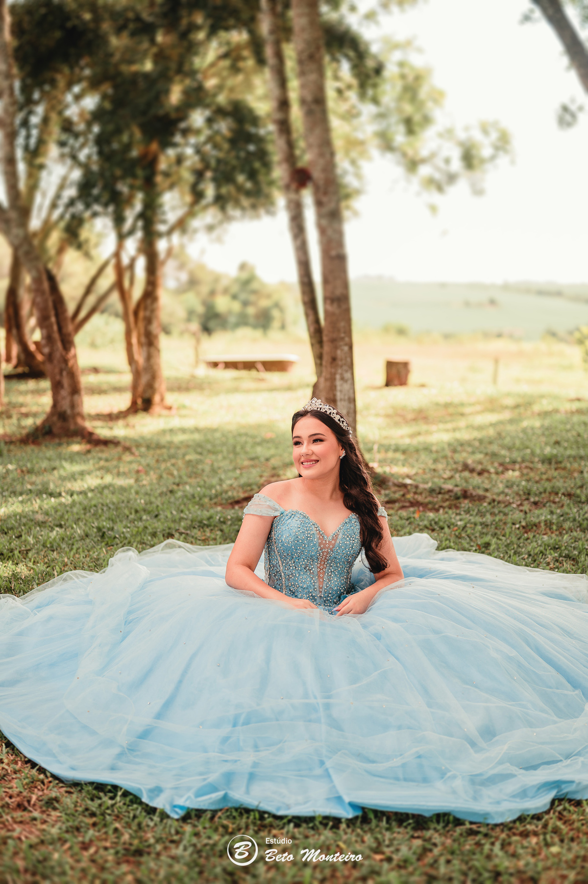 Aniversário de 15 anos - Foto e Filmagem - Debutante - Estúdio Beto Monteiro - Curitiba - fotografo de 15 anos - fotógrafa - sessão de fotos - book de fotos - book de 15 anos - fotografo - espaço do campo - vestido de debutante - Lais - Lais Gavloski