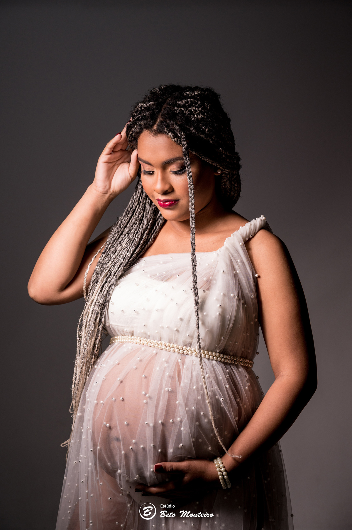 Book Gestante e Família em Curitiba - Book de gestante em estúdio - ensaio de gestante - book em estúdio - sessão fotográfica - Grávida - Gestação - Sessão de gestante - Estúdio Beto Monteiro - Mariana Sanchez - Mari - Mãe de menino
