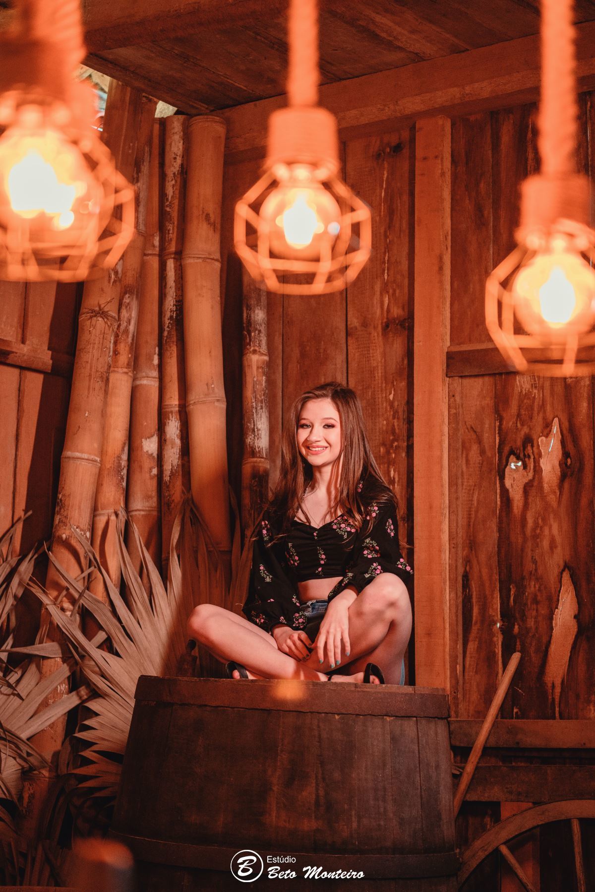 Aniversário de 15 anos - Foto e Filmagem - Debutante - Estúdio Beto Monteiro - Curitiba - fotografo de 15 anos - fotógrafa - sessão de fotos - book de fotos - book de 15 anos - chácara ienkot - vestido de debutante - Mariana