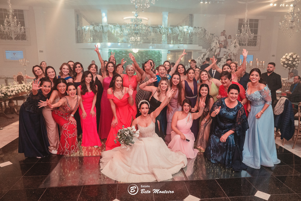 fotografo de casamento - videos de casamento - filmagem - casamento - cinegrafista - filmmaker - wedding - produtora - curitiba - estudio beto monteiro - casal - pre wedding - emma e carlos - castello reale - colombo - casamento externo
