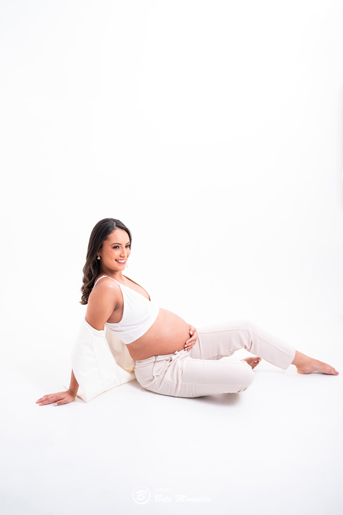 Book Gestante e Família em Curitiba - Book de gestante em estúdio - ensaio de gestante - book em estúdio - sessão fotográfica - Grávida - Gestação - Sessão de gestante - Estúdio Beto Monteiro - Jady - Daniel - Samuel