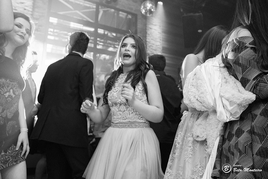 Aniversário de 15 anos da Giullia Camila Bortoto - foto - filmagem - cabine de fotos - curitiba - londrina - estúdio beto monteiro - book - debutante