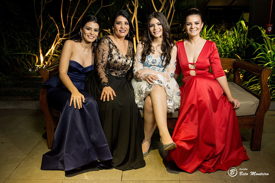 Aniversário de 15 anos da Giullia Camila Bortoto - foto - filmagem - cabine de fotos - curitiba - londrina - estúdio beto monteiro - book - debutante