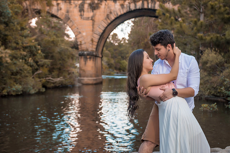 Casamento - Pré-Casamento - Pré-wedding - Trash the dress - Book de casal - Sessão de noivos - Estúdio Beto Monteiro - Curitiba - rio - montanha - floresta - violão - cantora - ceu azul - recanto dos papagaios - palmeira - Clarissa Bastos e Lucas Moreno