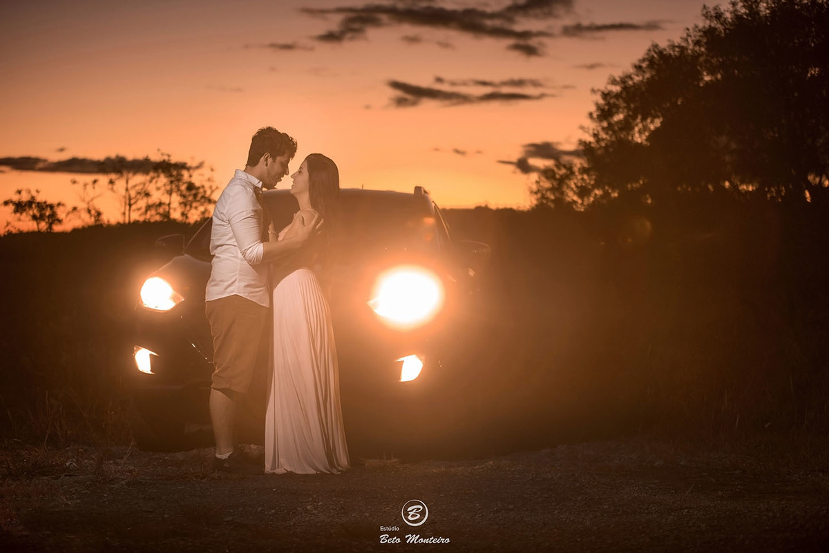 Casamento - Pré-Casamento - Pré-wedding - Trash the dress - Book de casal - Sessão de noivos - Estúdio Beto Monteiro - Curitiba - rio - montanha - floresta - violão - cantora - ceu azul - recanto dos papagaios - palmeira - Clarissa Bastos e Lucas Moreno