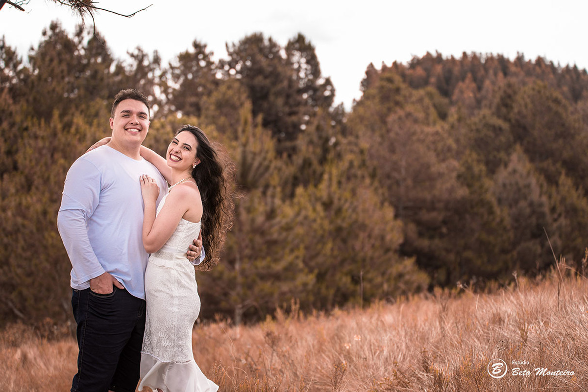Casamento - Wedding - Pré-Casamento - Cobertura de casamento - foto e filmagem de casamento - Wedding Day - Pré-Wedding - Trash the dress - Estúdio Beto Monteiro - Curitiba - Recanto dos Papagaios - Palmeira - natureza verde - casal de branco