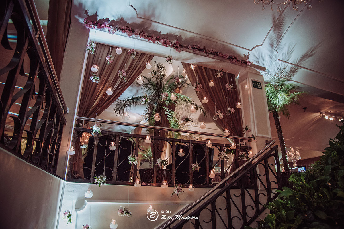Aniversário de 15 anos - Cobertura fotografica - Cobertura de filmagem - Foto e Filmagem de 15 anos - Debutante - Estúdio Beto Monteiro - Curitiba - fotografo de 15 anos - buffet ilha do melh - jad decoracoes
