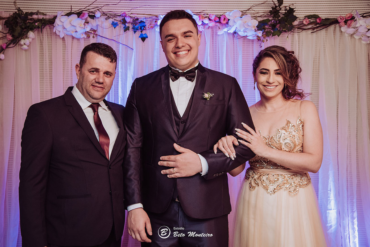 Casamento - Pré-Casamento - Pré-wedding - Trash the dress - Book de casal - Sessão de noivos - Estúdio Beto Monteiro - Curitiba - Deucher Hall - Buffet Deucher - Patricia Stocco e Thomas Maurilio - fotografo de casamento