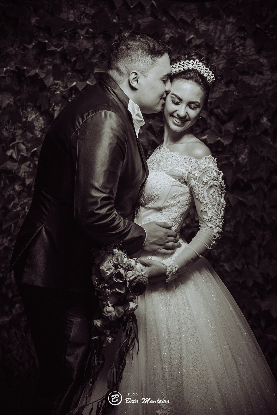 Casamento - Pré-Casamento - Pré-wedding - Trash the dress - Book de casal - Sessão de noivos - Estúdio Beto Monteiro - Curitiba - Deucher Hall - Buffet Deucher - Patricia Stocco e Thomas Maurilio - fotografo de casamento