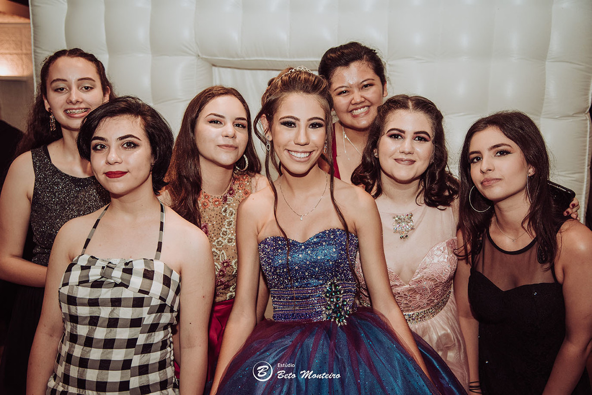 Aniversário de 15 anos - Cobertura fotografica - Cobertura de filmagem - Foto e Filmagem de 15 anos - Debutante - Estúdio Beto Monteiro - Curitiba - fotografo de 15 anos - ohana restaurante - Ananda lima makeup - pink cerimonial