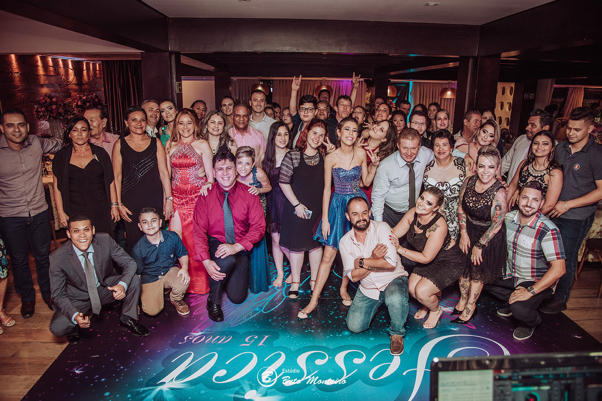 Aniversário de 15 anos - Cobertura fotografica - Cobertura de filmagem - Foto e Filmagem de 15 anos - Debutante - Estúdio Beto Monteiro - Curitiba - fotografo de 15 anos - ohana restaurante - Ananda lima makeup - pink cerimonial