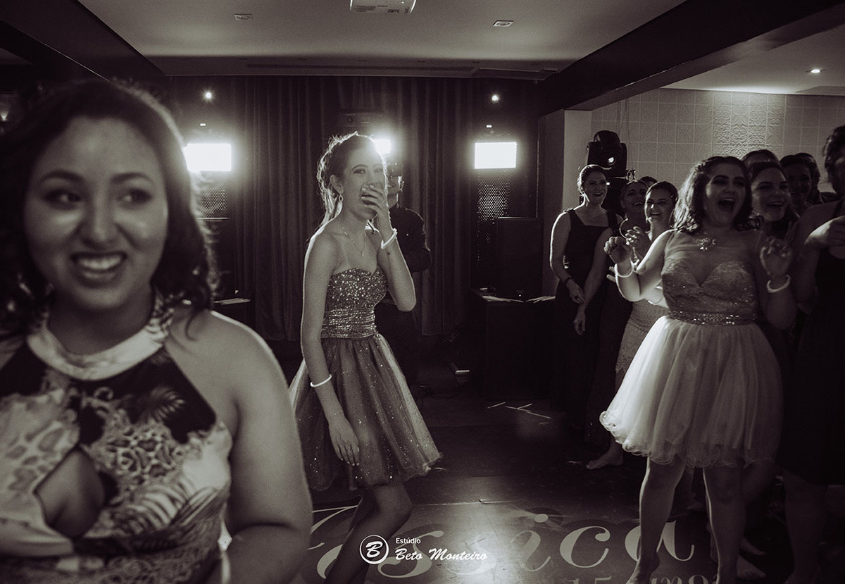 Aniversário de 15 anos - Cobertura fotografica - Cobertura de filmagem - Foto e Filmagem de 15 anos - Debutante - Estúdio Beto Monteiro - Curitiba - fotografo de 15 anos - ohana restaurante - Ananda lima makeup - pink cerimonial