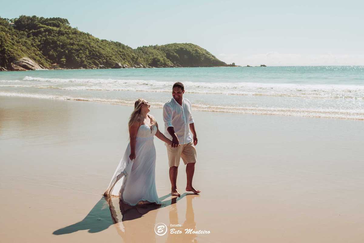 Casamento - Wedding - Pré-Casamento - Cobertura de casamento - foto e filmagem de casamento - Wedding Day - Pré-Wedding - Trash the dress - Estúdio Beto Monteiro - Curitiba - bombinhas - balneario camboriu - casal de branco