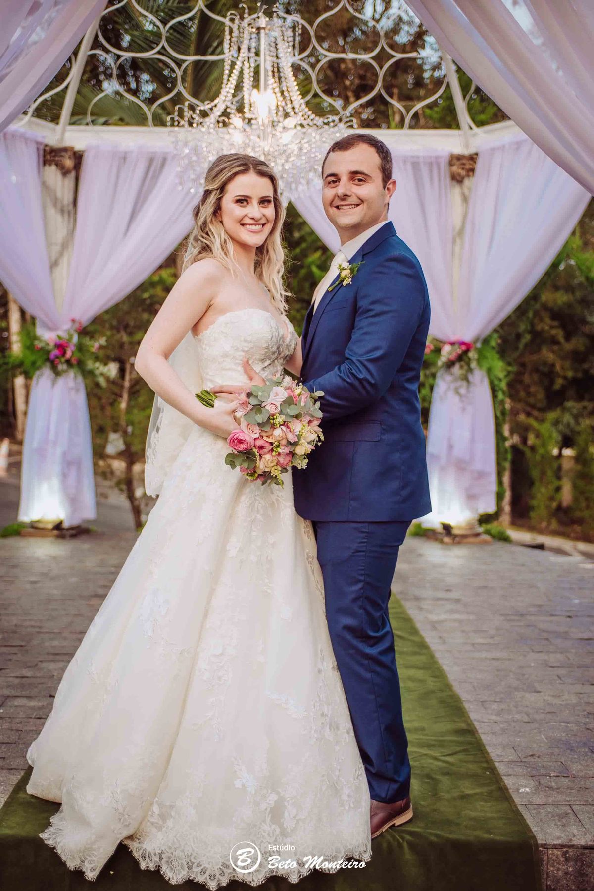 Casamento - Wedding - Pré-Casamento - Cobertura de casamento - foto e filmagem de casamento - Pré-Wedding - noiva - noivo - Estúdio Beto Monteiro - Curitiba - Castello Reale - Sol Cerimonial - Patricia e Gino - Cerimonia ao ar livre - por do sol