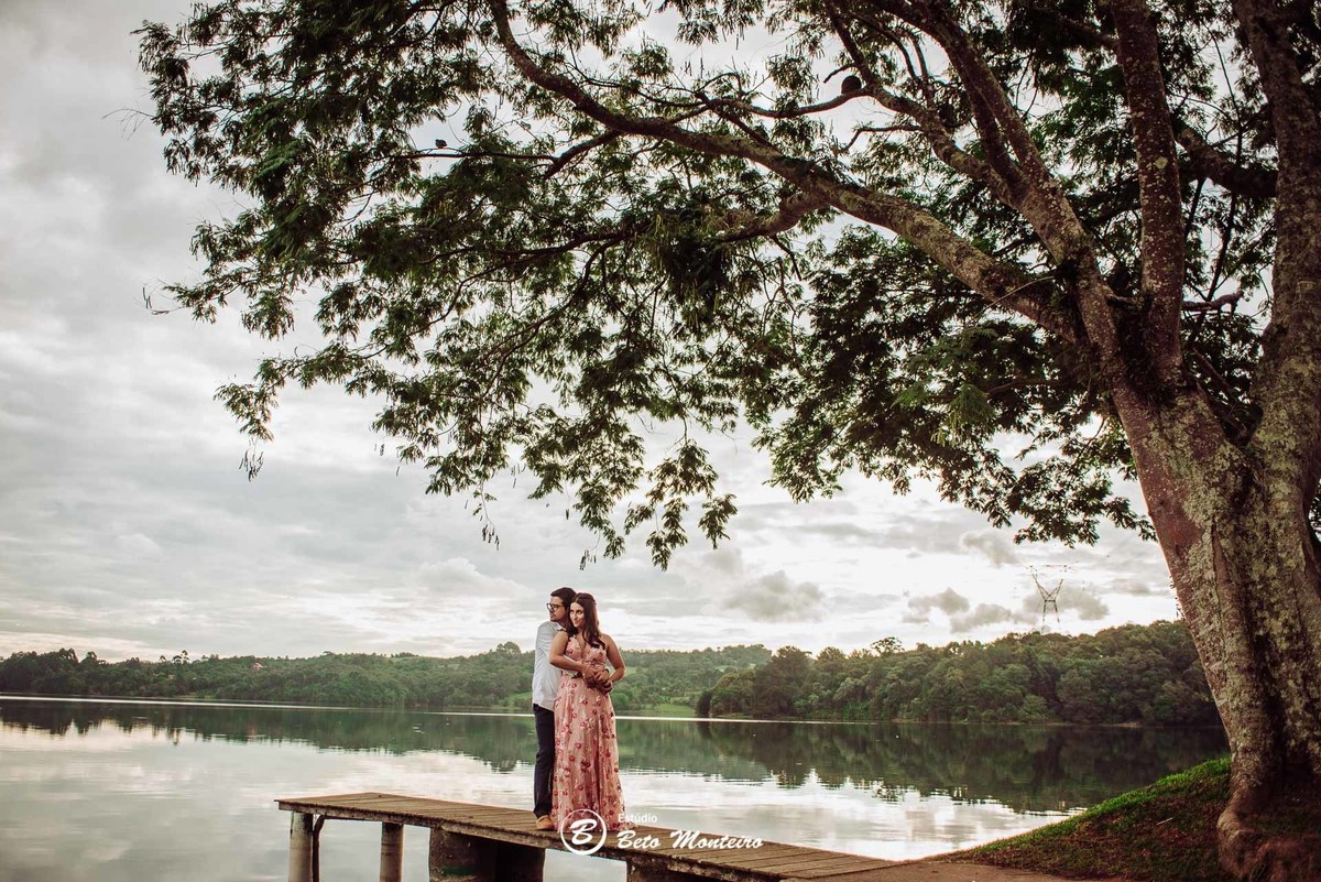 videos de casamento - filmagem - casamento - cinegrafista - videomaker - filmmaker - clipe - wedding - produtora - curitiba - estudio beto monteiro - casal - pre casamento - pre wedding - chacara laggus - thais e felipe - vestido rosa