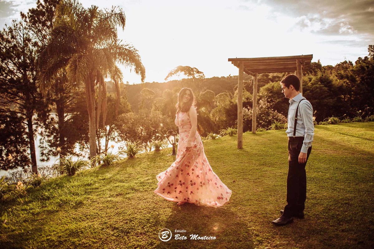videos de casamento - filmagem - casamento - cinegrafista - videomaker - filmmaker - clipe - wedding - produtora - curitiba - estudio beto monteiro - casal - pre casamento - pre wedding - chacara laggus - thais e felipe - vestido rosa