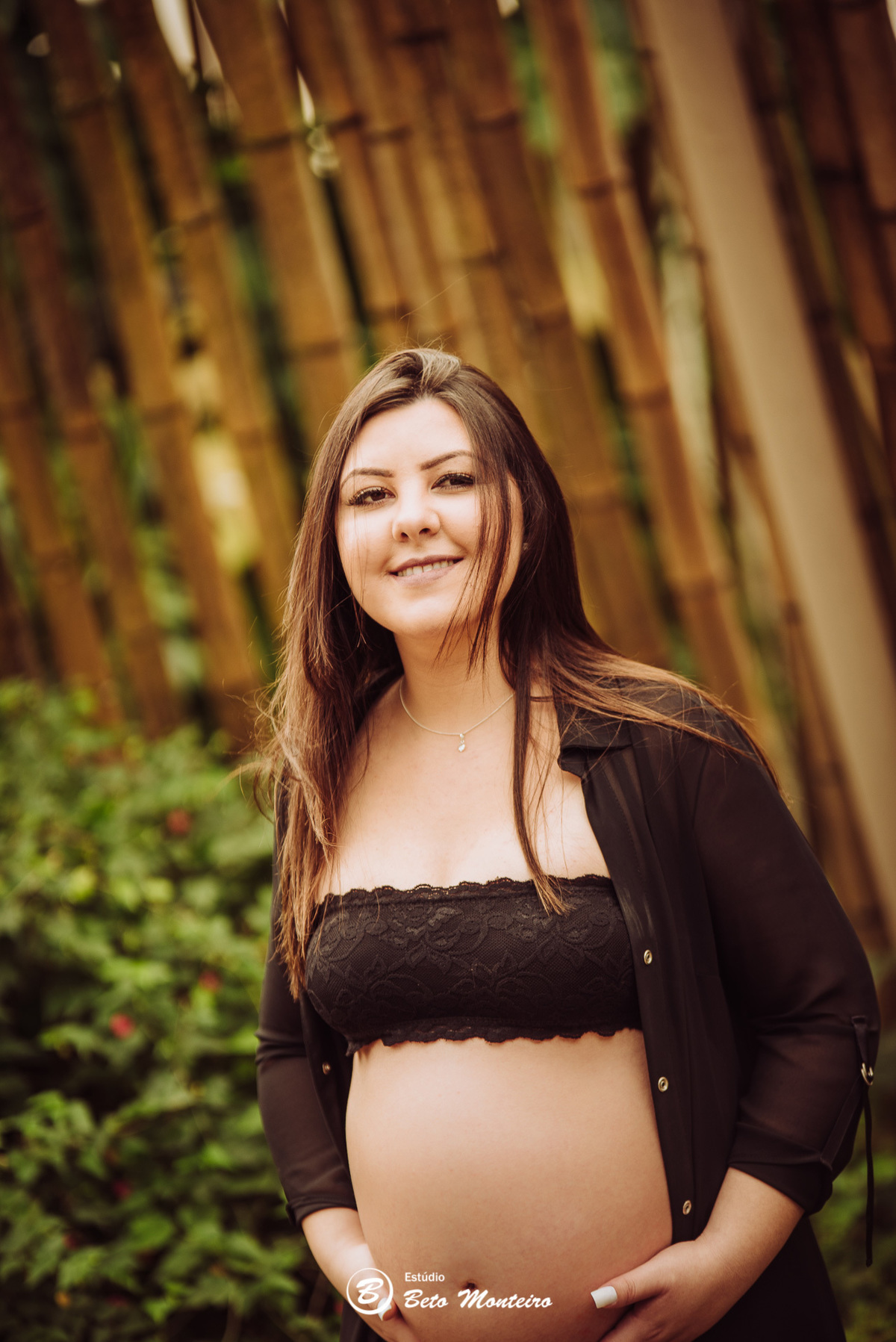 Book Gestante e Familia em Curitiba - Book de gestante lifestyle - Fotos ao ar livre - Grávida - Gestação - Estudio Beto Monteiro - jardim botanico - leticia e ronald