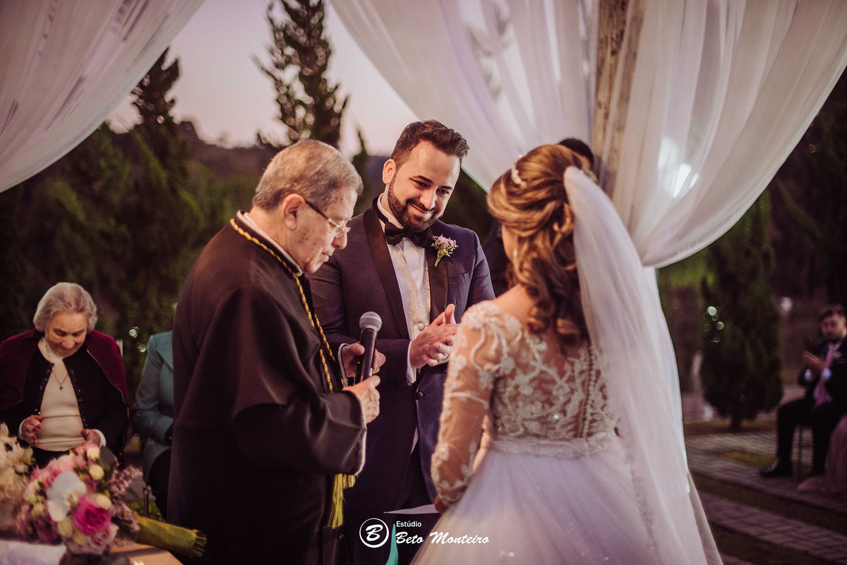 fotografo de casamento - fotografia - videos de casamento - filmagem - casamento - cinegrafista - filmmaker - wedding - produtora - curitiba - estudio beto monteiro - casal - castello reale - angela e sandro junior - sol cerimonialista