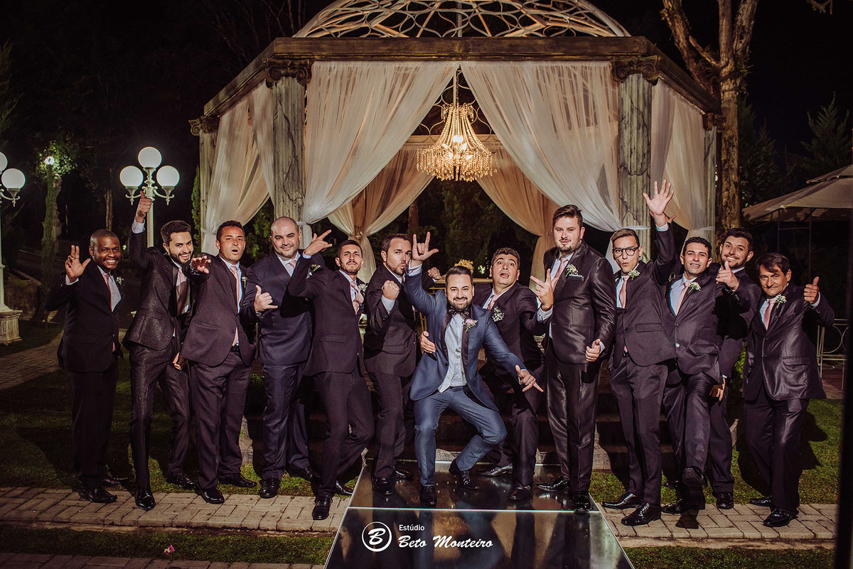 fotografo de casamento - fotografia - videos de casamento - filmagem - casamento - cinegrafista - filmmaker - wedding - produtora - curitiba - estudio beto monteiro - casal - castello reale - angela e sandro junior - sol cerimonialista