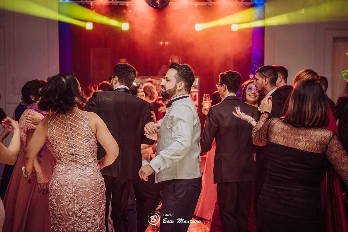 fotografo de casamento - fotografia - videos de casamento - filmagem - casamento - cinegrafista - filmmaker - wedding - produtora - curitiba - estudio beto monteiro - casal - castello reale - angela e sandro junior - sol cerimonialista