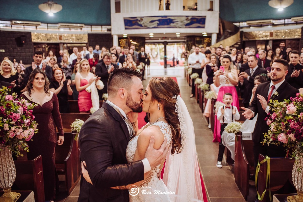 fotografo de casamento - fotografia - videos de casamento - filmagem - casamento - cinegrafista - filmmaker - wedding - produtora - curitiba - estudio beto monteiro - casal - porta romana - andressa e diogo - sol cerimonialista - paroquia perpetuo socorro