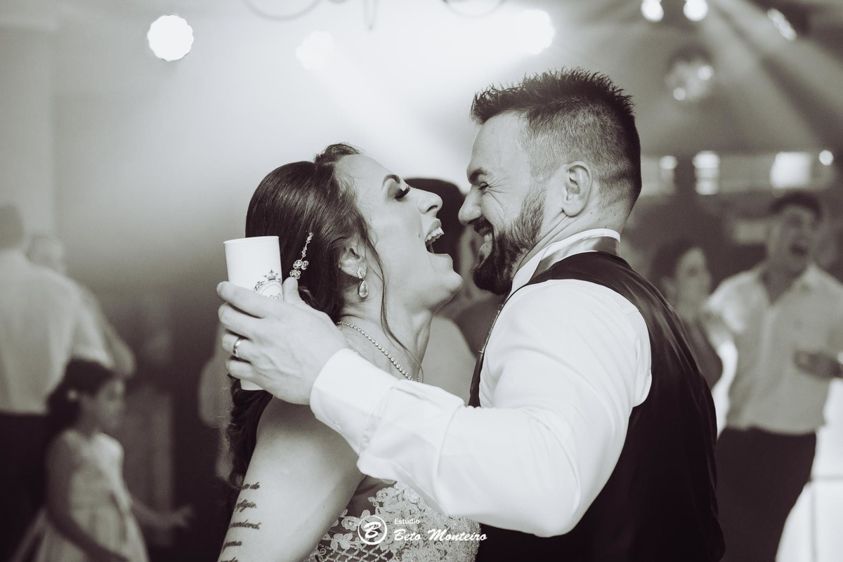 fotografo de casamento - fotografia - videos de casamento - filmagem - casamento - cinegrafista - filmmaker - wedding - produtora - curitiba - estudio beto monteiro - casal - porta romana - andressa e diogo - sol cerimonialista - paroquia perpetuo socorro