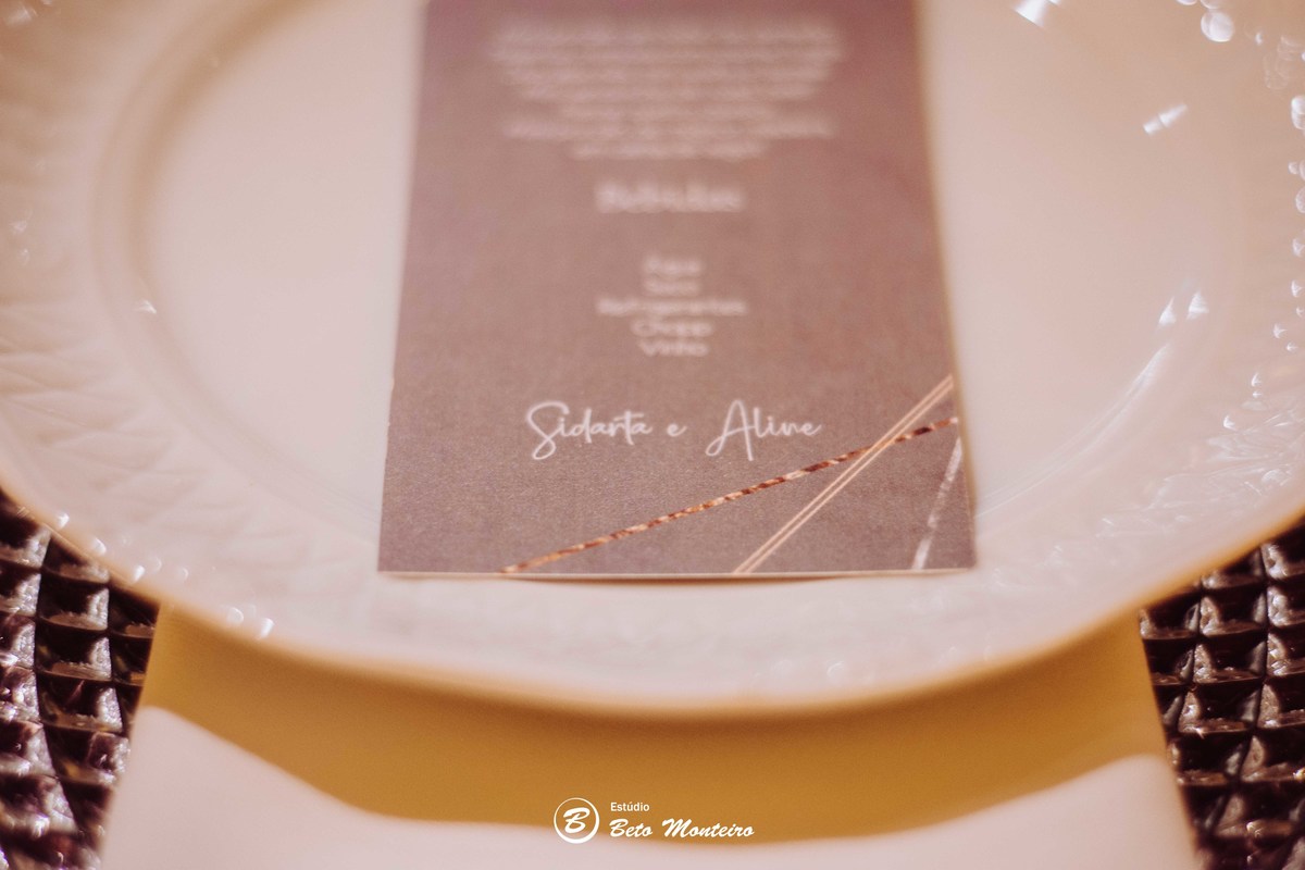 Aline e Sidarta - Bodas - de estanho - Deucher Hall - Buffet - Casamento - Wedding - Pré-Casamento - Cobertura de casamento - filmagem de casamento Curitiba - Pré-Wedding - fotógrafo de casamento Curitiba - Estúdio Beto Monteiro