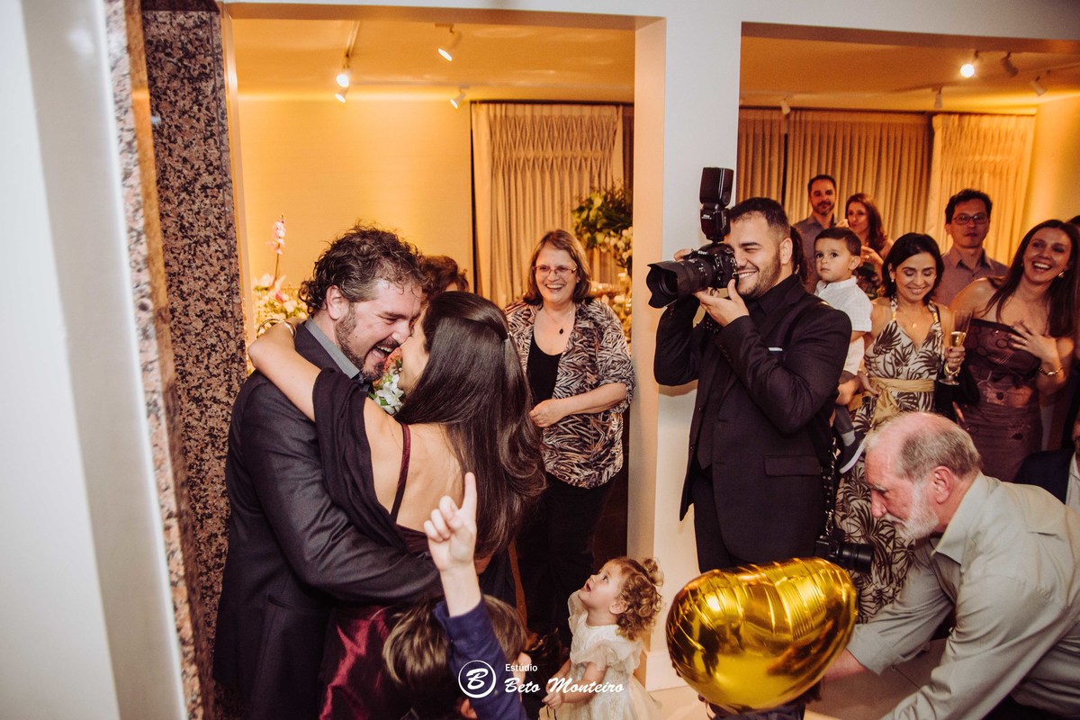 Aline e Sidarta - Bodas - de estanho - Deucher Hall - Buffet - Casamento - Wedding - Pré-Casamento - Cobertura de casamento - filmagem de casamento Curitiba - Pré-Wedding - fotógrafo de casamento Curitiba - Estúdio Beto Monteiro