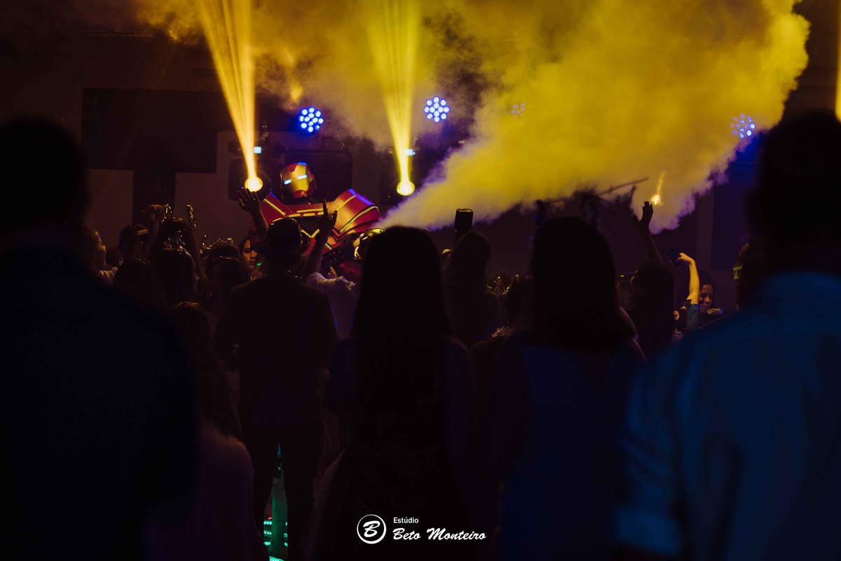 Aniversário de 15 anos - Cobertura fotografica - Cobertura de filmagem - Foto e Filmagem de 15 anos - Debutante - Estúdio Beto Monteiro - Curitiba - fotografo de 15 anos - sessao de fotos - book de fotos - book de 15 anos - fotografo - espaço copa jessyka
