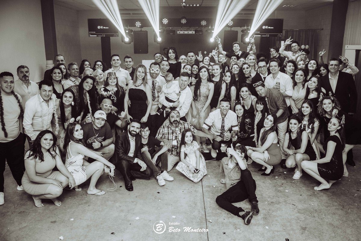 Aniversário de 15 anos - Cobertura fotografica - Cobertura de filmagem - Foto e Filmagem de 15 anos - Debutante - Estúdio Beto Monteiro - Curitiba - fotografo de 15 anos - sessao de fotos - book de fotos - book de 15 anos - fotografo - espaço copa jessyka