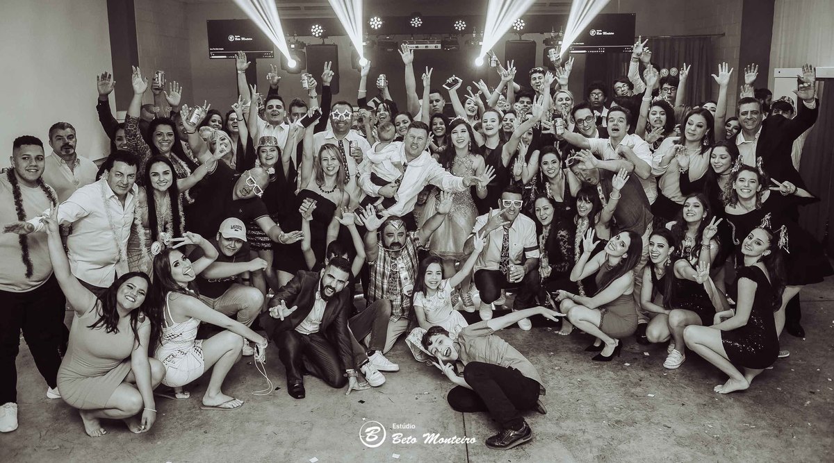 Aniversário de 15 anos - Cobertura fotografica - Cobertura de filmagem - Foto e Filmagem de 15 anos - Debutante - Estúdio Beto Monteiro - Curitiba - fotografo de 15 anos - sessao de fotos - book de fotos - book de 15 anos - fotografo - espaço copa jessyka