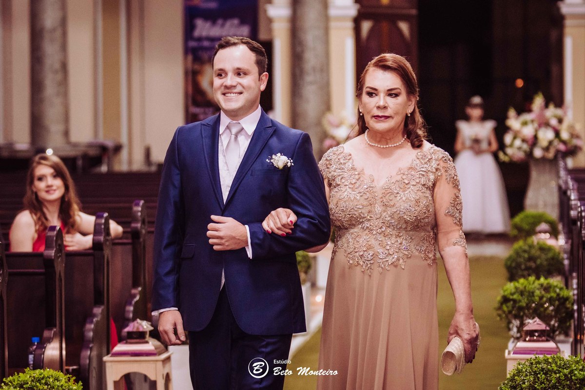 karine e luis felipe - fotografo de casamento - fotografia - videos de casamento - filmagem - casamento - cinegrafista - filmmaker - wedding - produtora - curitiba - estudio beto monteiro - casal - coco bambu - capuchinhos - fontaine salon