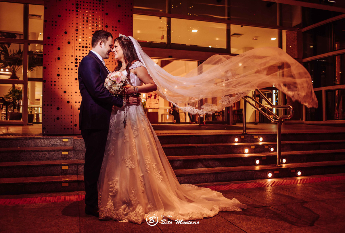 karine e luis felipe - fotografo de casamento - fotografia - videos de casamento - filmagem - casamento - cinegrafista - filmmaker - wedding - produtora - curitiba - estudio beto monteiro - casal - coco bambu - capuchinhos - fontaine salon