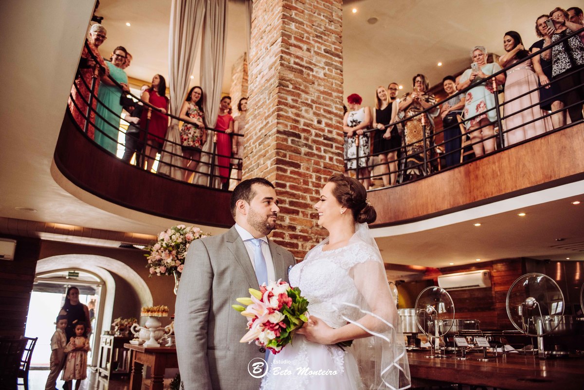 fotografo de casamento - fotografia - videos de casamento - filmagem - casamento - cinegrafista - filmmaker - wedding - produtora - curitiba - estudio beto monteiro - casal - nathaly e celso - dom parma - salão marly -