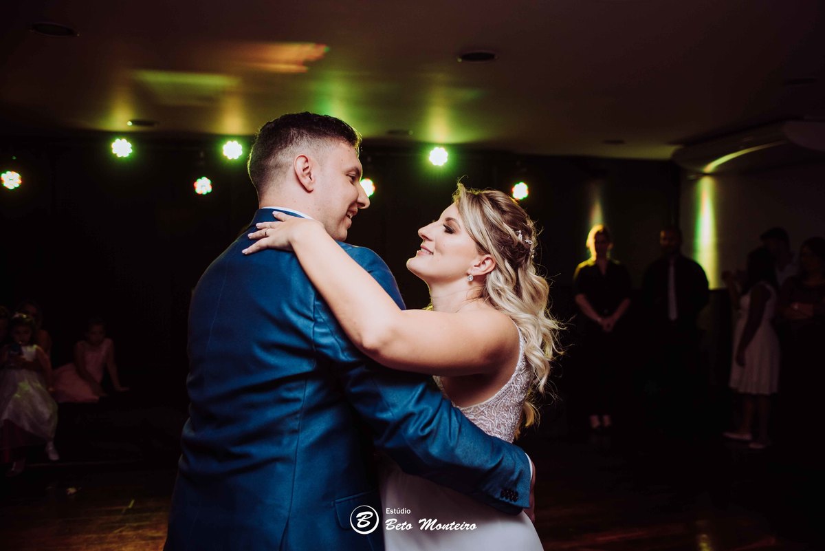 fotografo de casamento - fotografia - videos de casamento - filmagem - casamento - cinegrafista - filmmaker - wedding - produtora - curitiba - estudio beto monteiro - casal - tatyana e marcelo - confraria aeder - helena portez