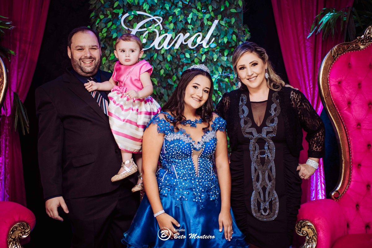 Aniversário de 15 anos - Cobertura fotografica - Cobertura de filmagem - Foto e Filmagem de 15 anos - Debutante - Estúdio Beto Monteiro - Curitiba - fotografo de 15 anos - sessao de fotos - book de fotos - book de 15 anos - fotografo - anah - carol corre