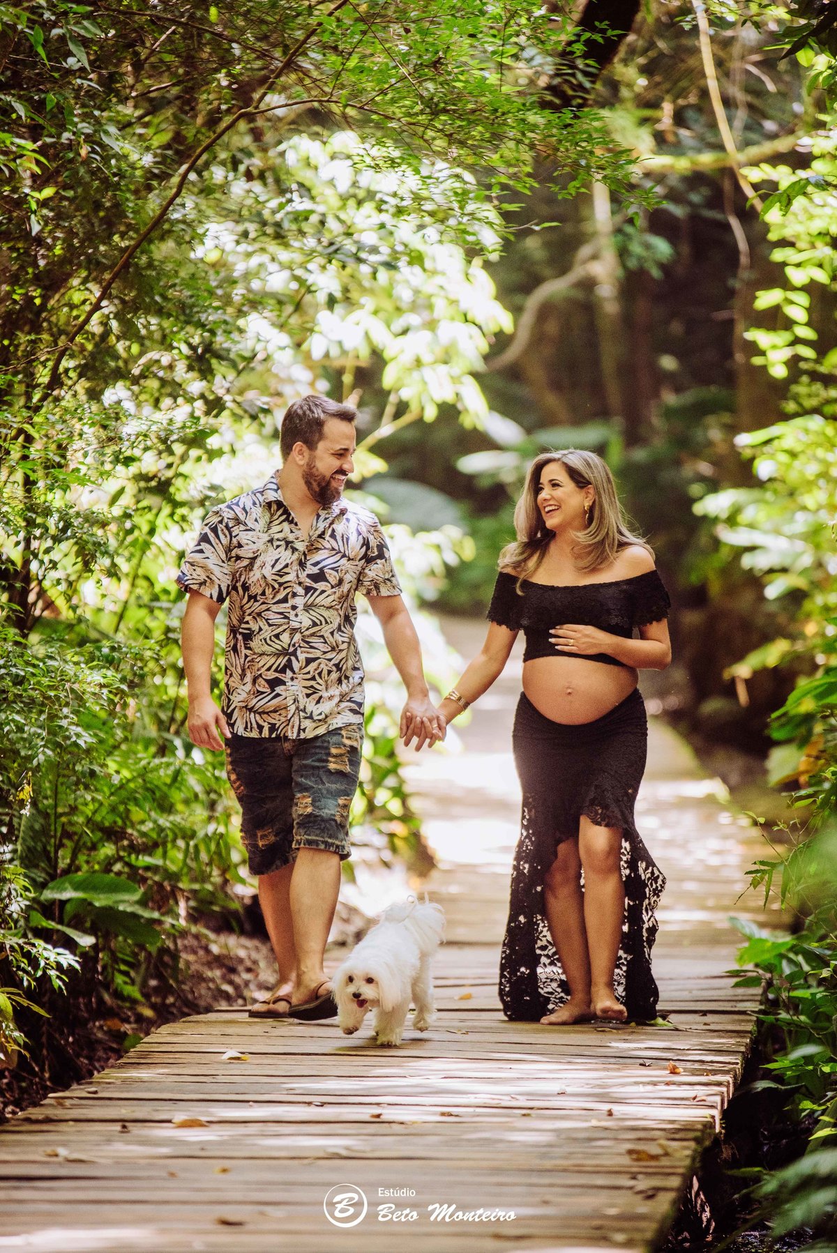 Book Gestante e Familia em Curitiba - Book de gestante lifestyle - Fotos ao ar livre - Grávida - Gestação - Estudio Beto Monteiro - unilivre - universidade livre - angela maria e sandro junior