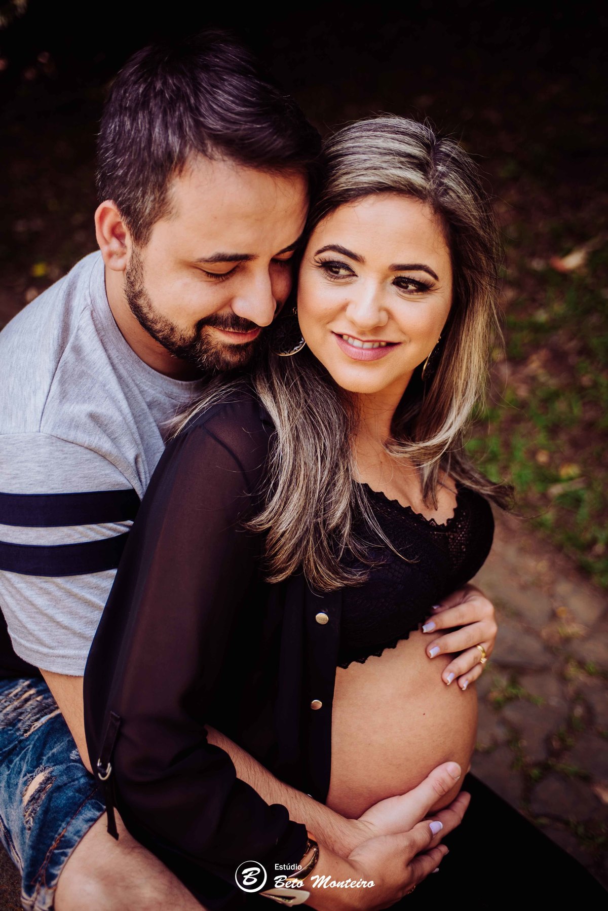 Book Gestante e Familia em Curitiba - Book de gestante lifestyle - Fotos ao ar livre - Grávida - Gestação - Estudio Beto Monteiro - unilivre - universidade livre - angela maria e sandro junior