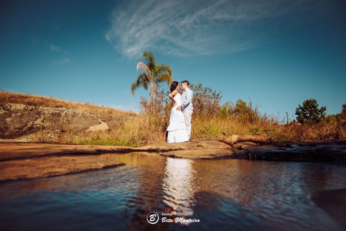 fotografo de casamento - videos de casamento - filmagem - casamento - cinegrafista - filmmaker - wedding - produtora - curitiba - estudio beto monteiro - casal - pre wedding - jady e daniel - cachoeira do alemao - balsa nova - trem - por do sol - sao luiz