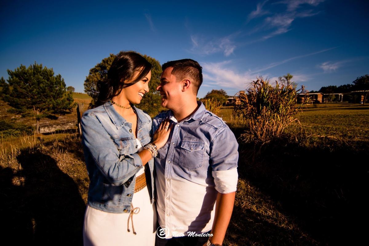 fotografo de casamento - videos de casamento - filmagem - casamento - cinegrafista - filmmaker - wedding - produtora - curitiba - estudio beto monteiro - casal - pre wedding - jady e daniel - cachoeira do alemao - balsa nova - trem - por do sol - sao luiz