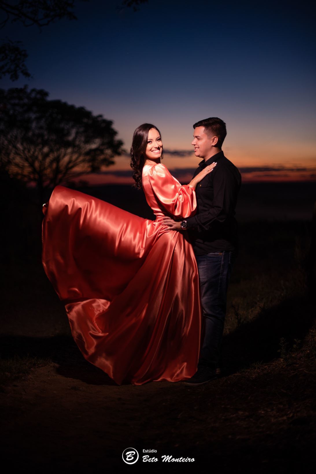 fotografo de casamento - videos de casamento - filmagem - casamento - cinegrafista - filmmaker - wedding - produtora - curitiba - estudio beto monteiro - casal - pre wedding - jady e daniel - cachoeira do alemao - balsa nova - trem - por do sol - sao luiz